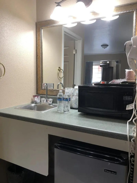 Valueinn Eugene - Airport