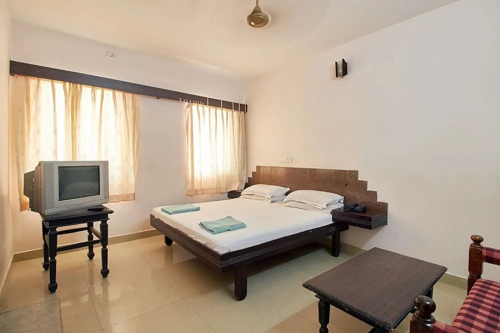Triveni Tourist Home