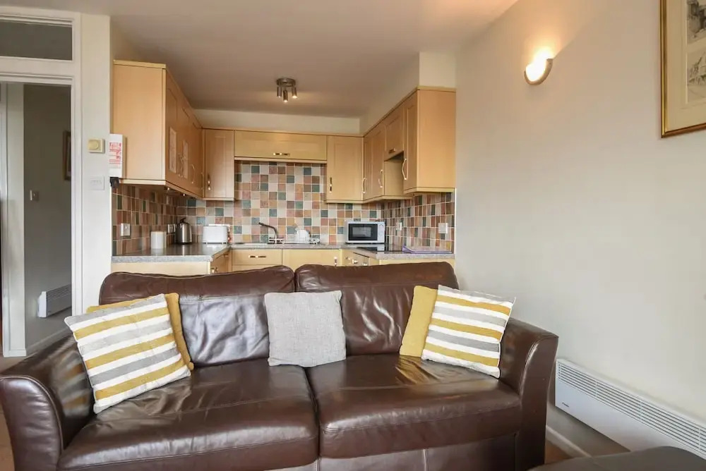 3 Bay View Court