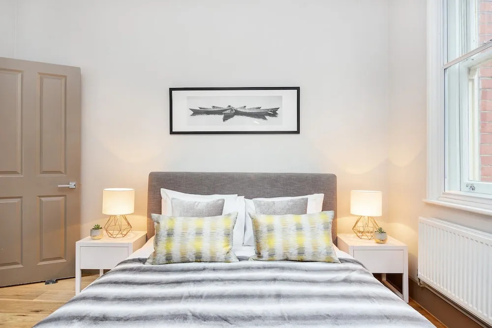 One Bed Serviced Apts near Oxford Street