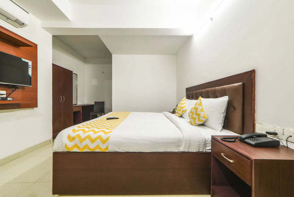 FabHotel Limestone Suites - Near Yashoda Hospitals, Somajiguda