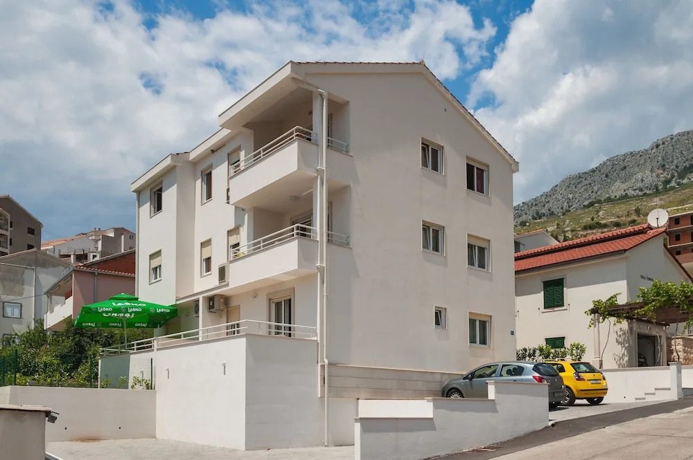 Apartments Maja