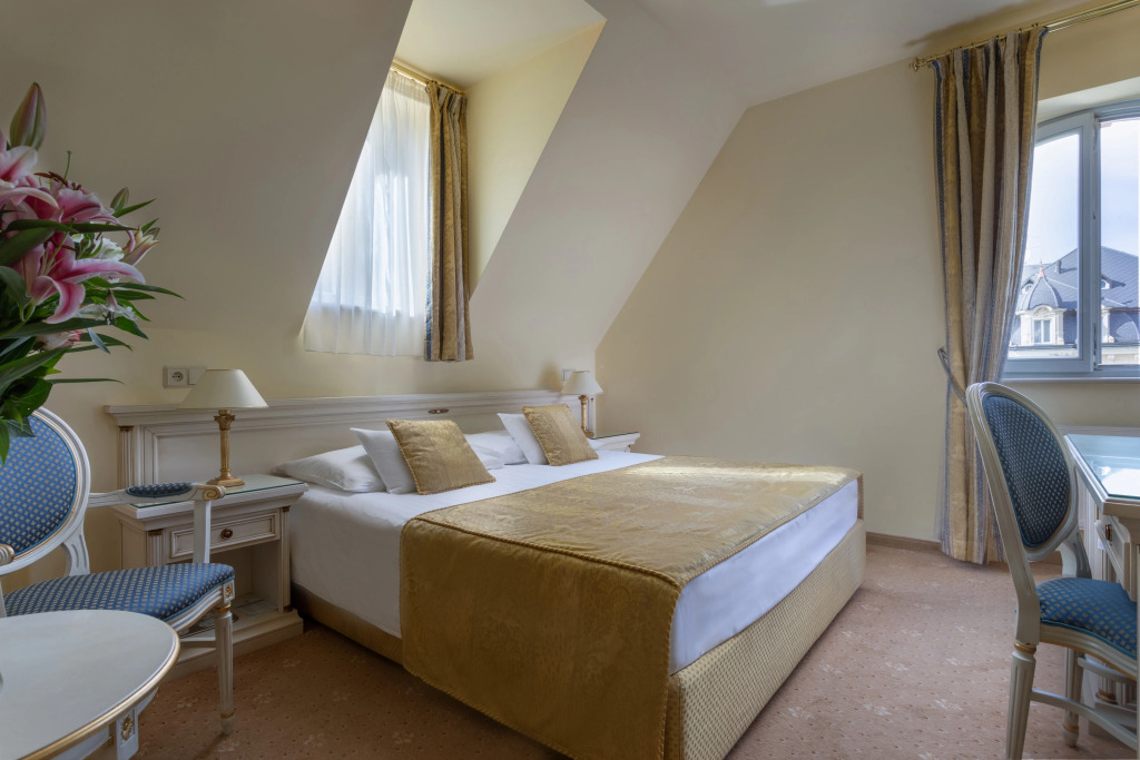 Savoy Westend Hotel