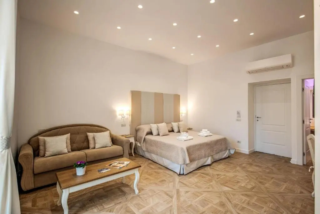 Sorrento Square Suites