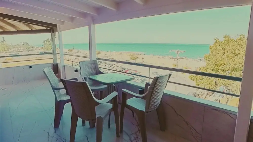 ZOI Girni - Seaside Hotel