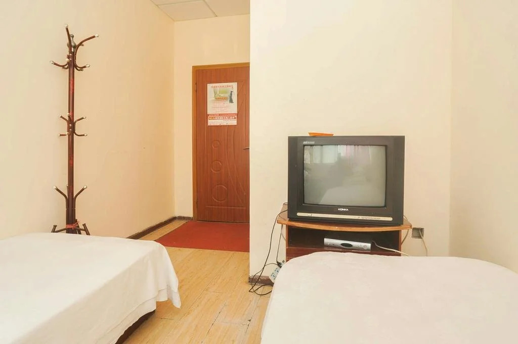 Qingdao Runzhisheng Hotel