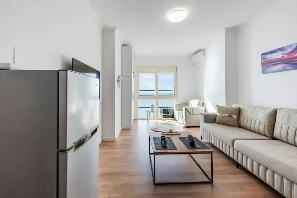 Studio With Amazing Sea View and Beach Access Durr s