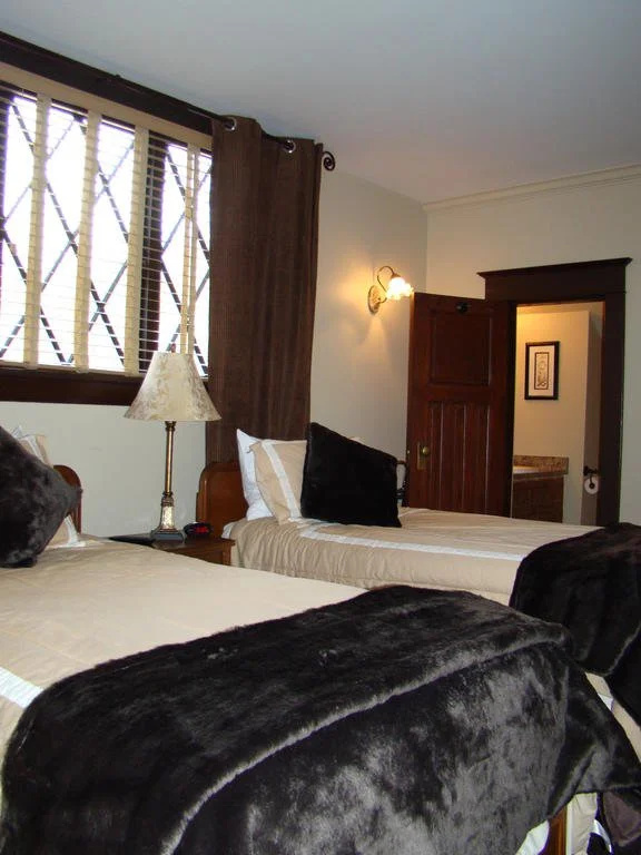 Quamichan Inn