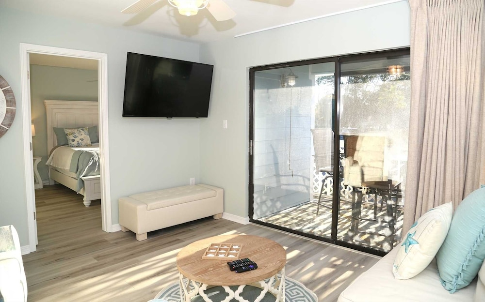 Bayview 54 2 Bedroom Condo