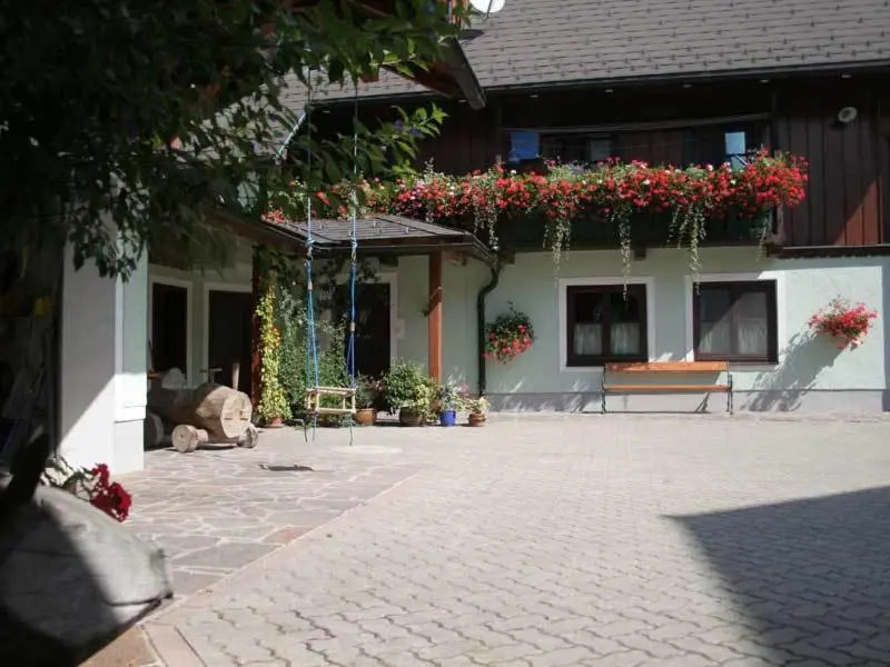 Kanzlerhof