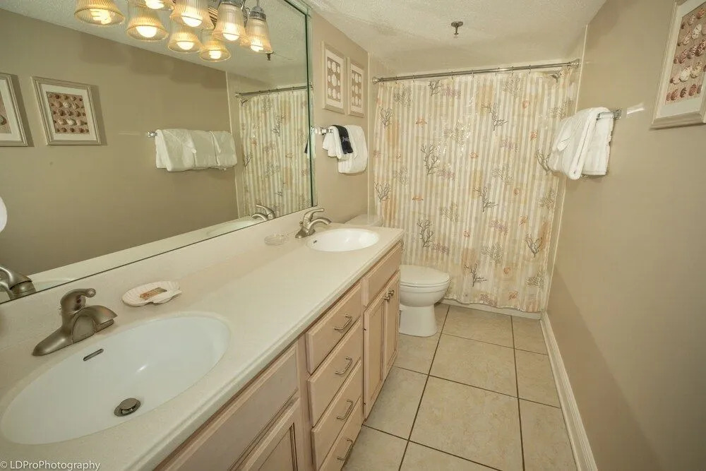 Destin On The Gulf 407 2 Bedroom Condo by RedAwning
