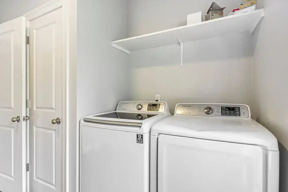 Biloxi Condo w/ Community Pool ~ Half-mi to Beach!