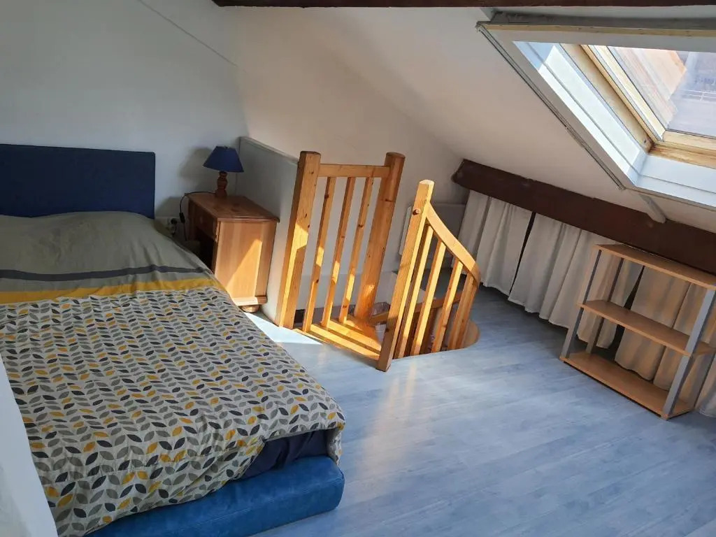Beau duplex lumineux avec aperçu mer