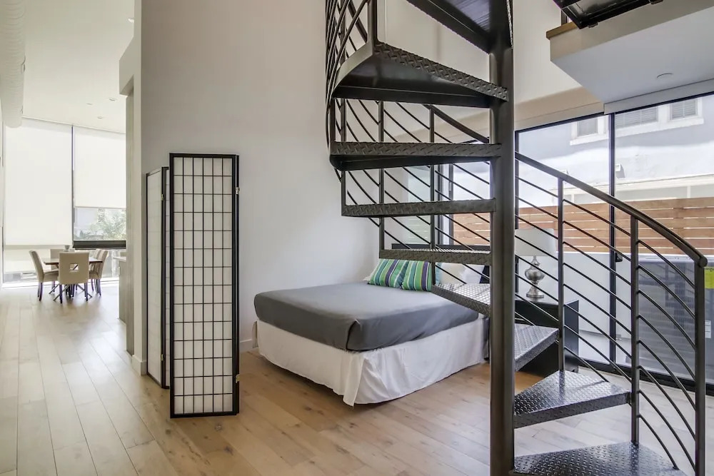 Luxury San Diego Loft wParking