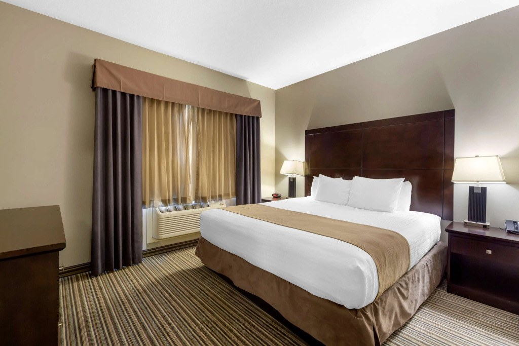 Best Western PLUS Fort Saskatchewan Inn & Suites