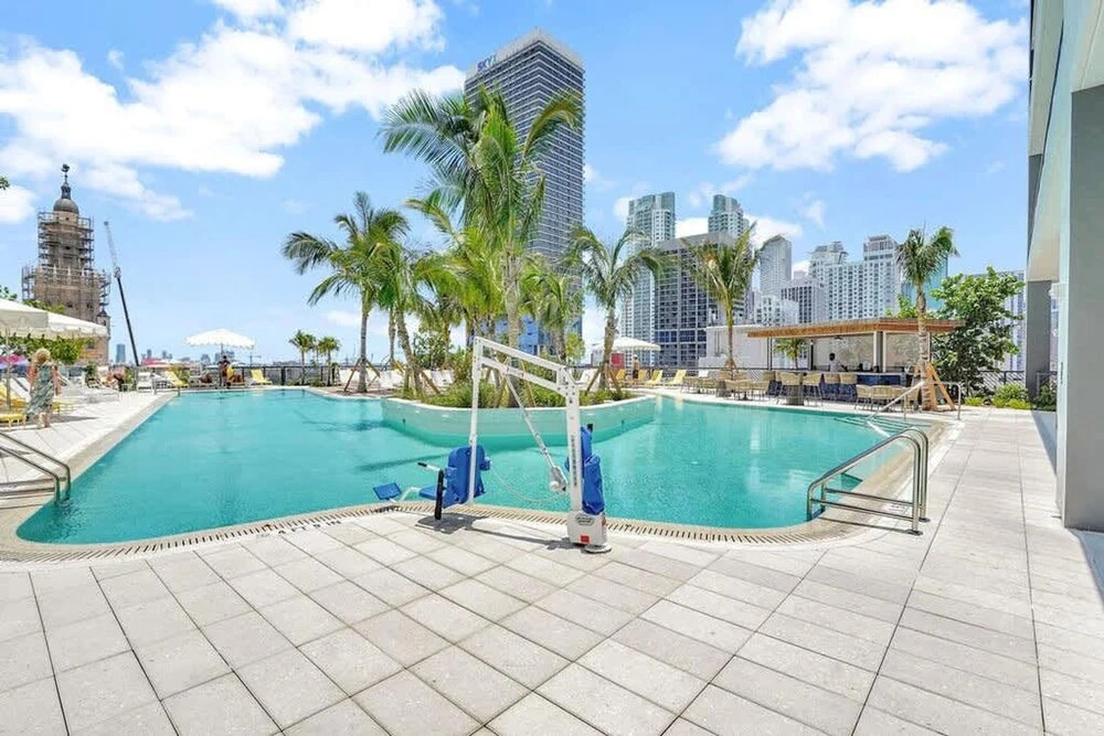 Apartment 3br-3 BTH - Gym Pool