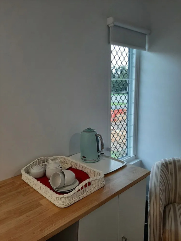 Cozy Room with Separate Entrance and Ensuit Bathroom