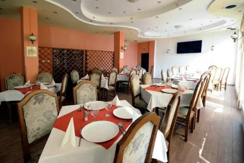 Hotel Everest