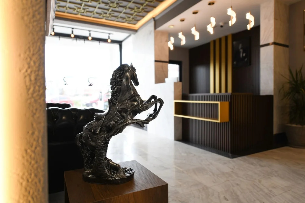 REF İNN HOTEL