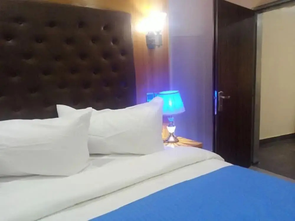 One World Luxury Hotel