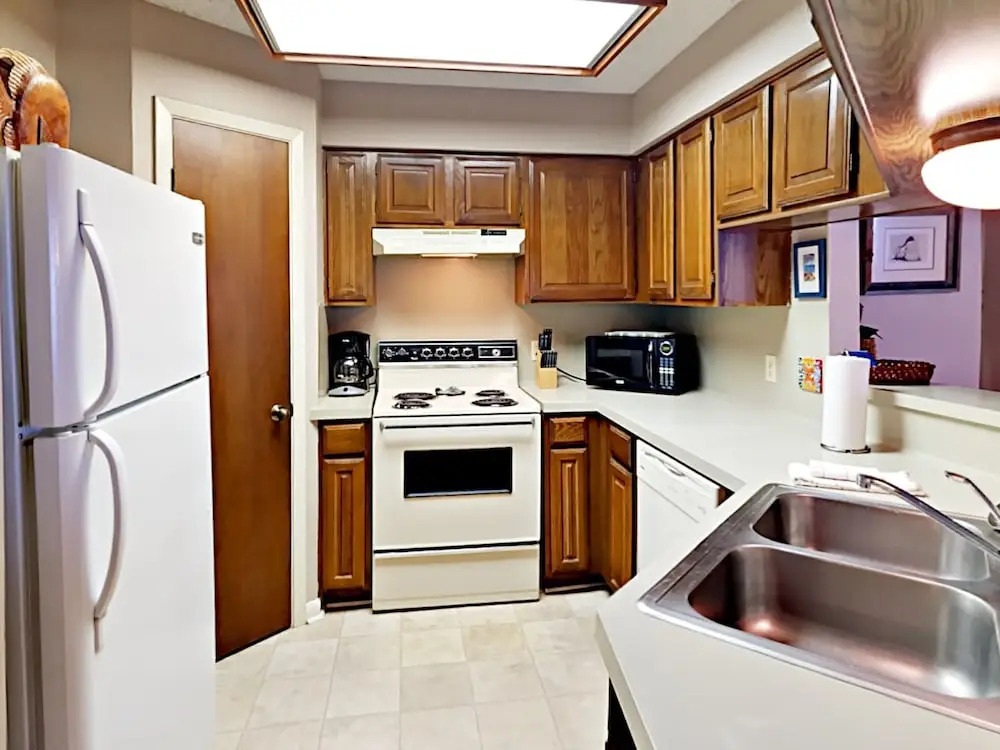 Fortuna Bay 7 - One Bedroom Condo