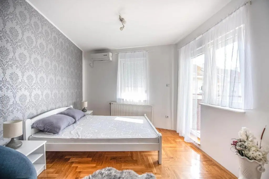 Stella Modern Apartment 2