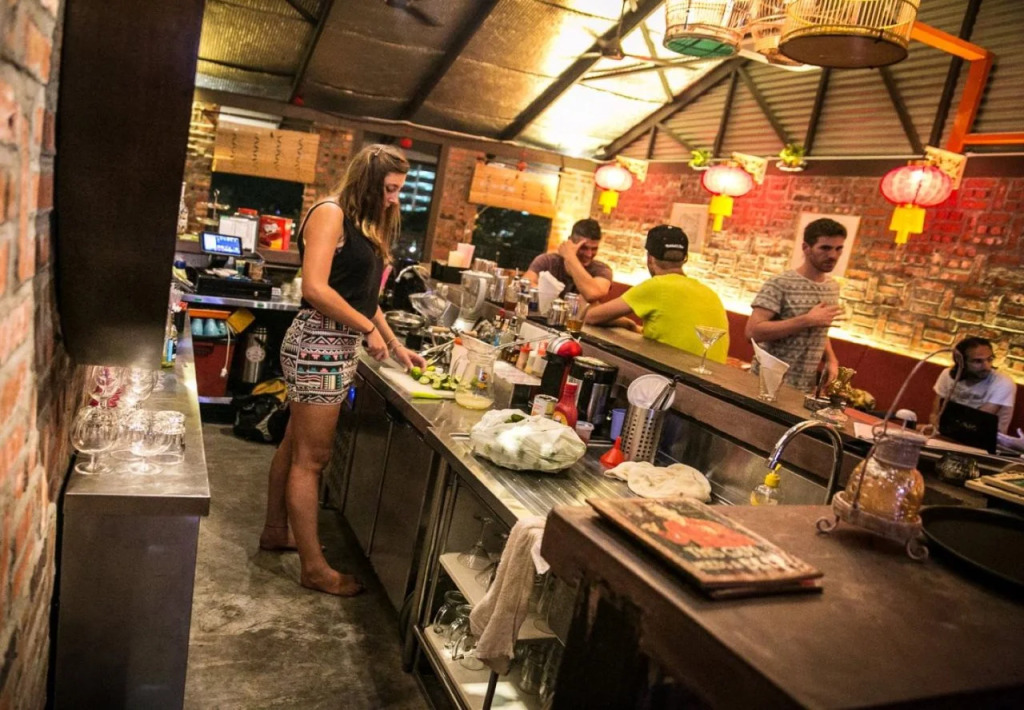 Travel Hub Guesthouse