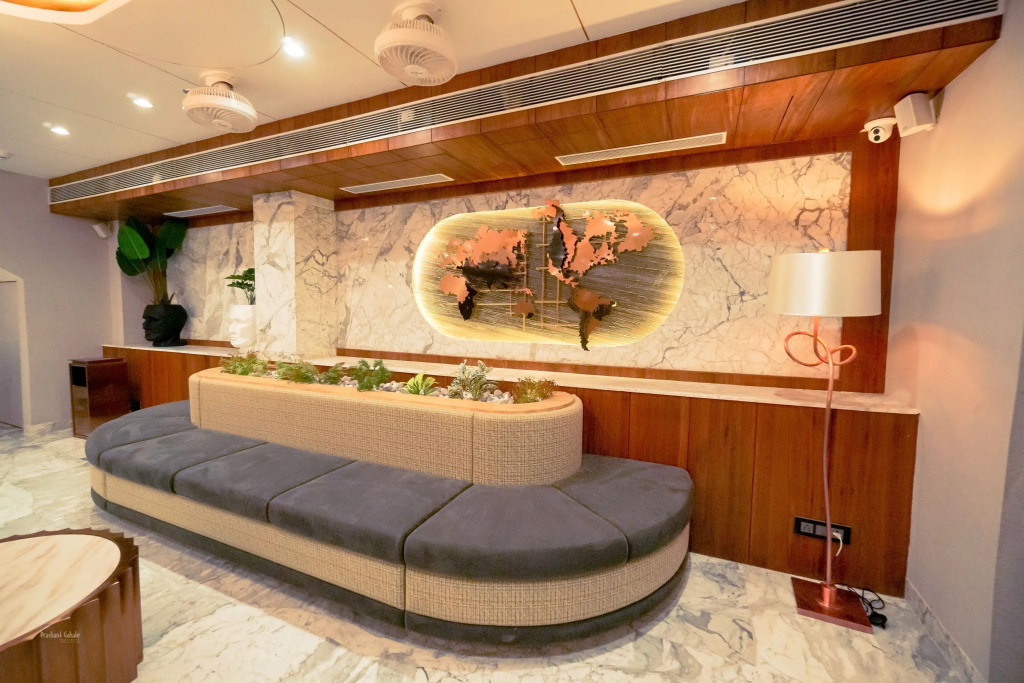 RG Exclusive Stay & Fine Dine, Akola