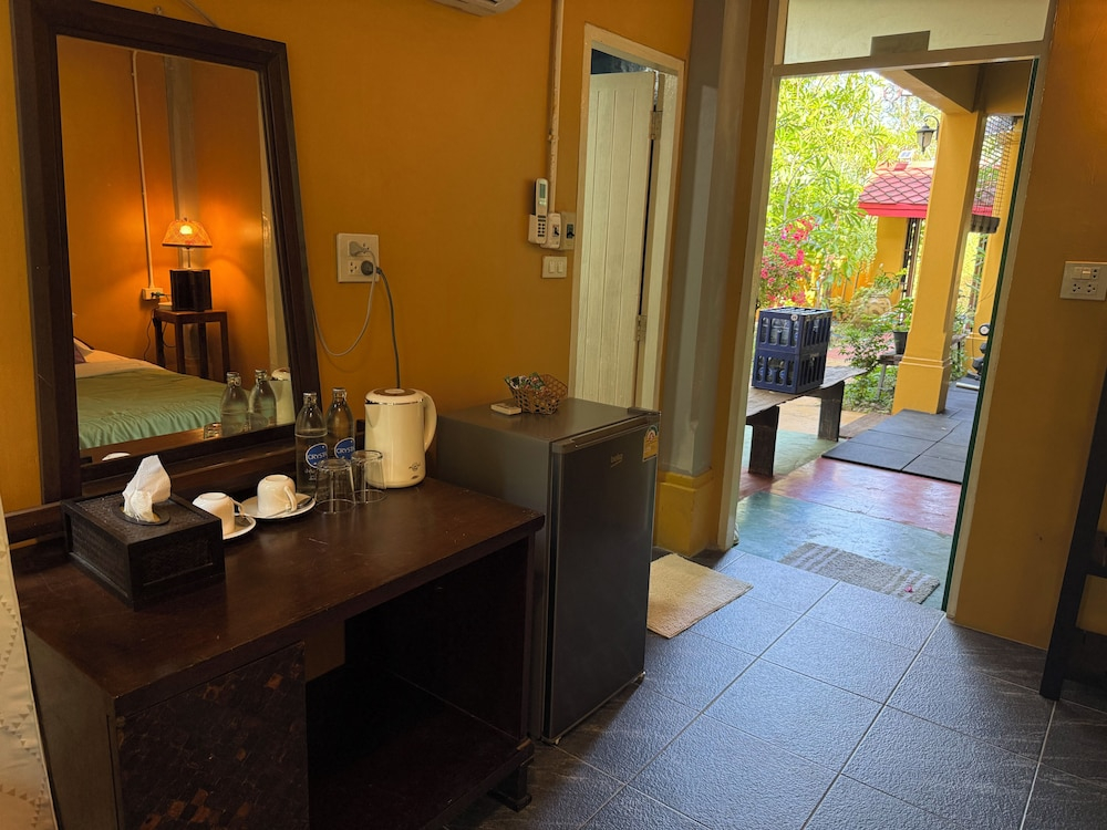 Golden Mango House
