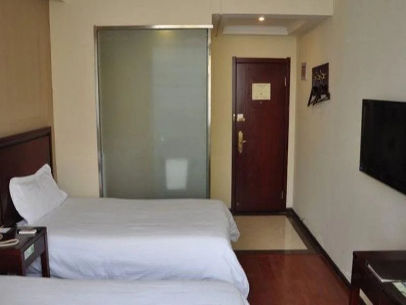 Green Tree Inn Guiyang Penshuichi