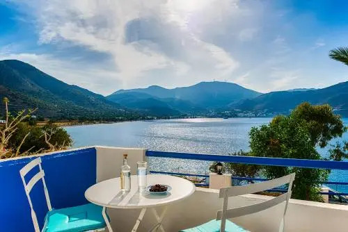 Antoniadi Rooms