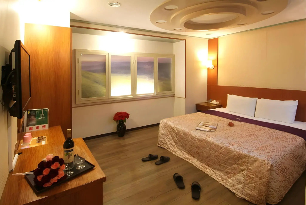 Laurel Business Hotel