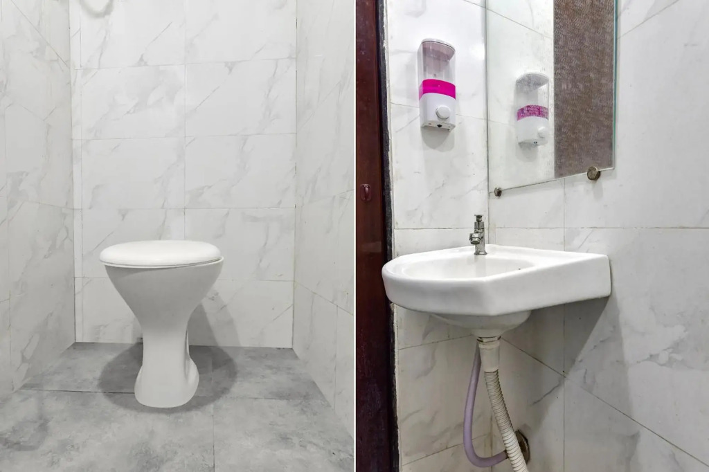 OYO Flagship 70029 Nidhivan Hotel And Rooms