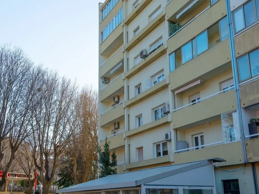 Apartment Point