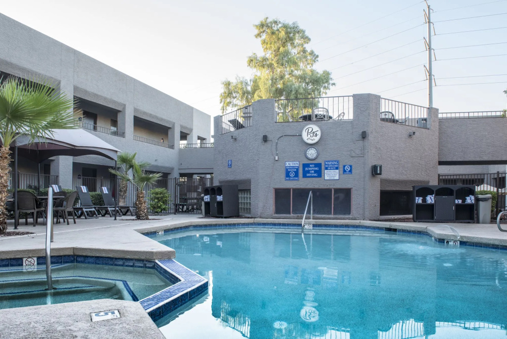 Tempe by the Mall Phoenix Airport Hotel
