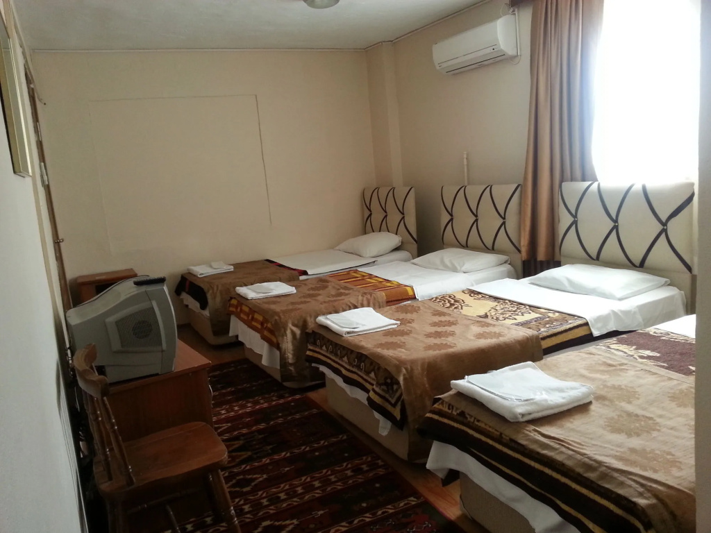 Paris Hotel