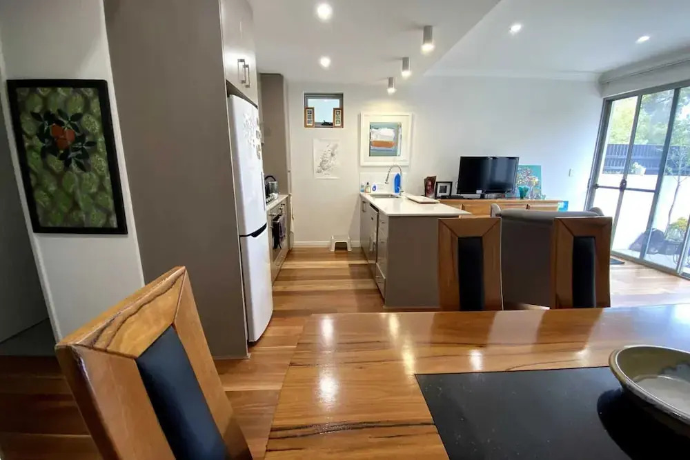 Modern 1 Bedroom Flat in North Perth