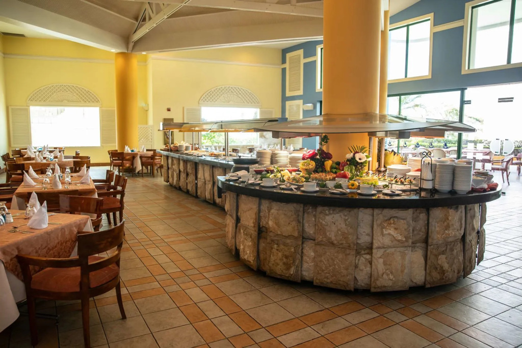 Hotel Colon Salinas