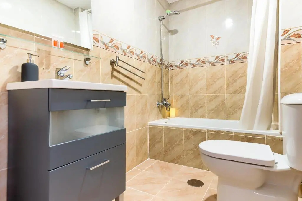 Holidays2Fuengirola Palangreros 100 mts from Beach and promenade
