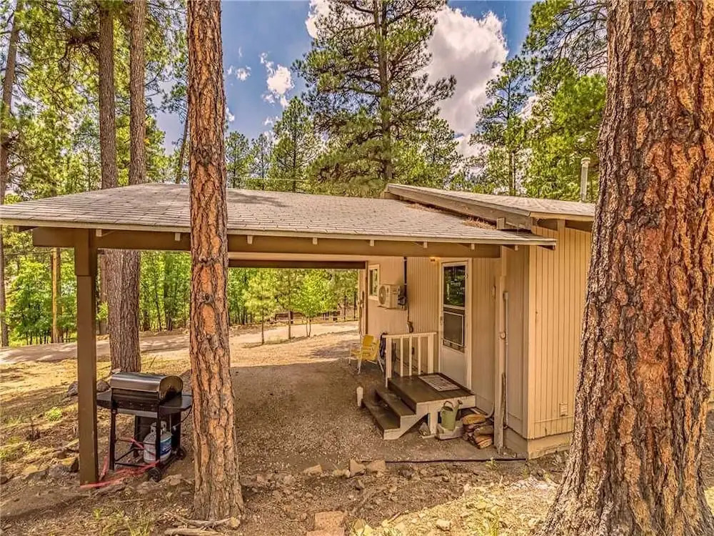 Innjoy - Two Bedroom Cabin