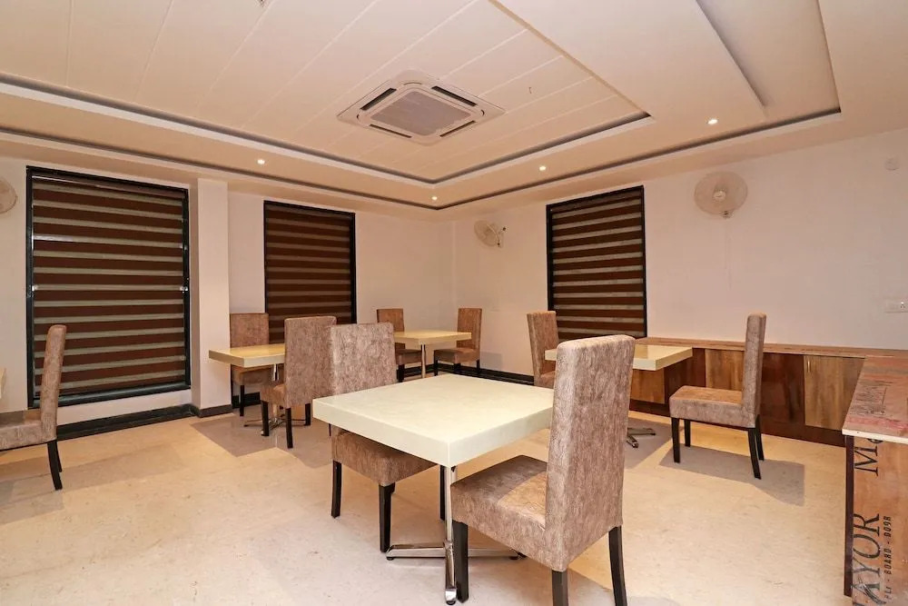 Capital O 16651 GRD SUITES