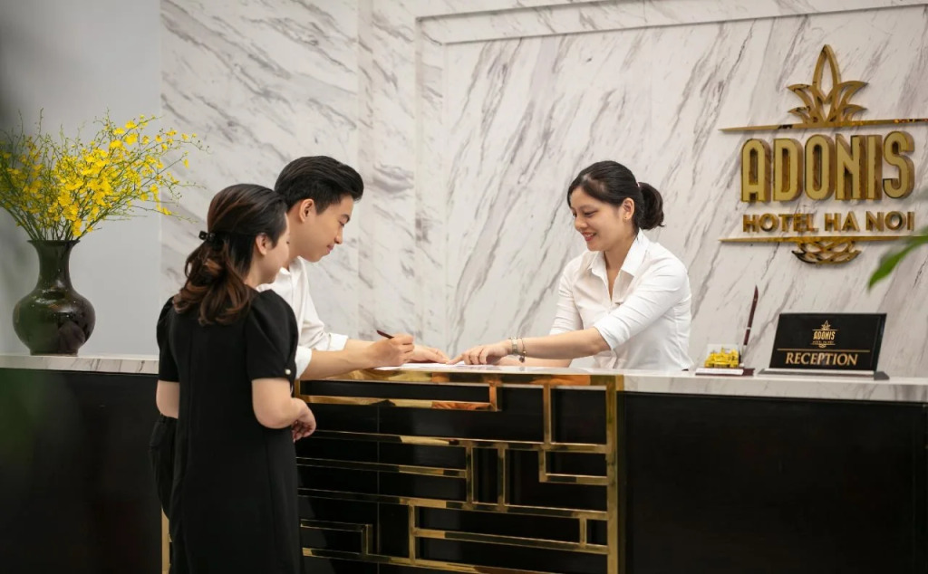 Adonis Hotel
