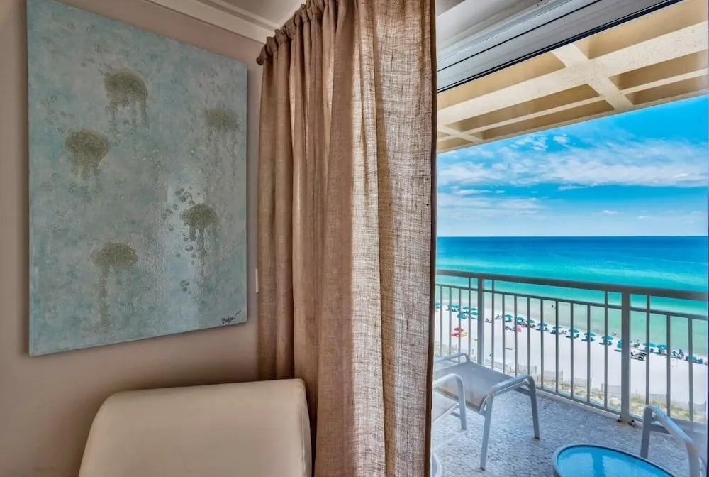 Destin Towers 81
