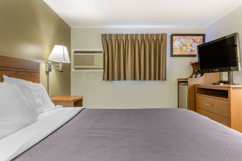 Econo Lodge Bellefonte I-99