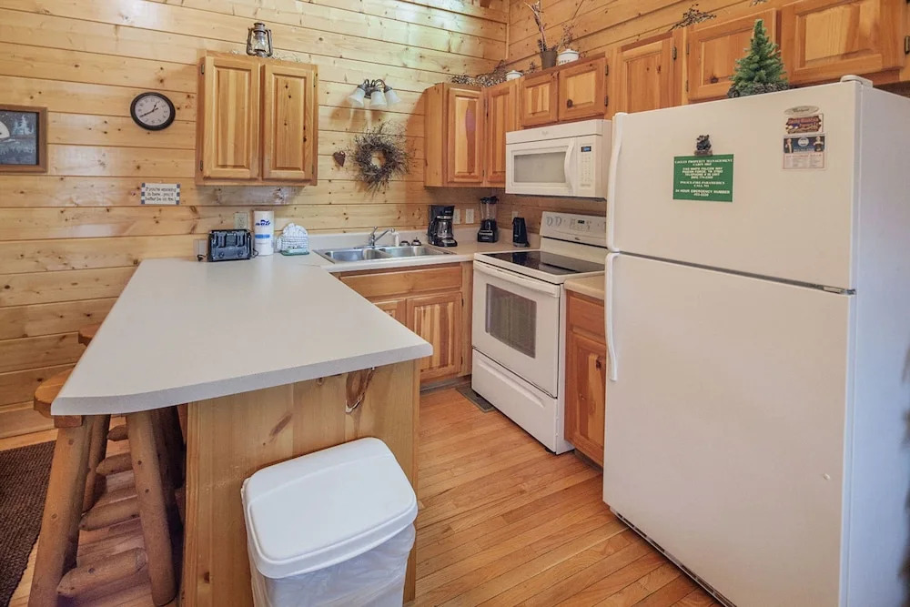 Bearadise City by Heritage Cabin Rentals