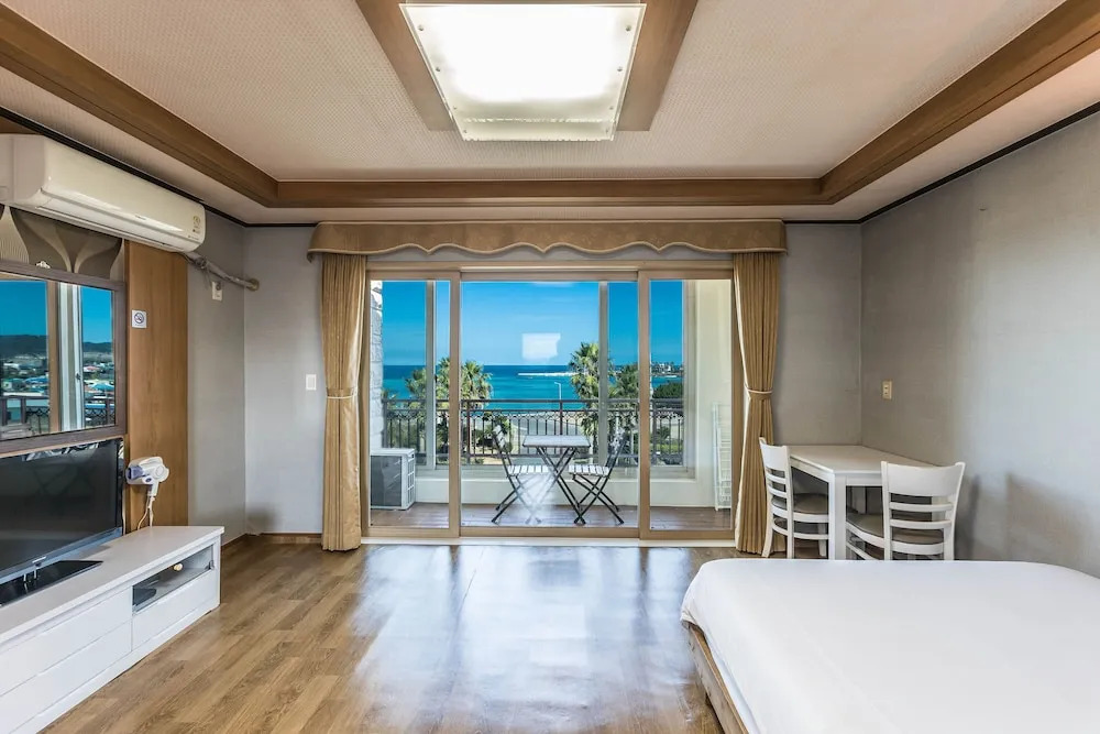 Sea Eco Beach