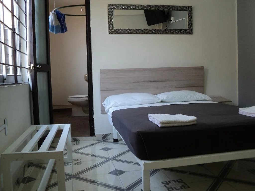 Hostel Oasis Centro by oyo rooms