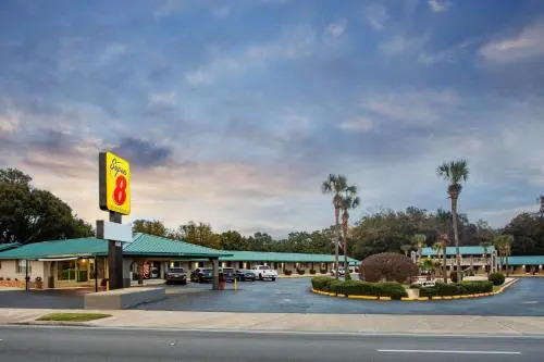 Super Inn - Pensacola