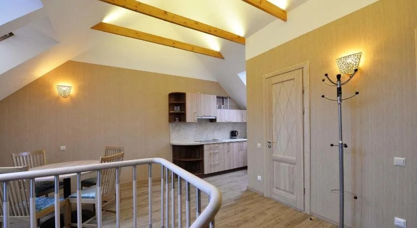 Guest House & Villa Astoma