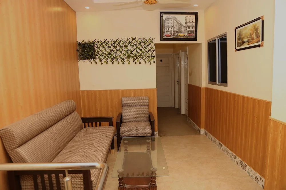 Swiss Cottage Hotel